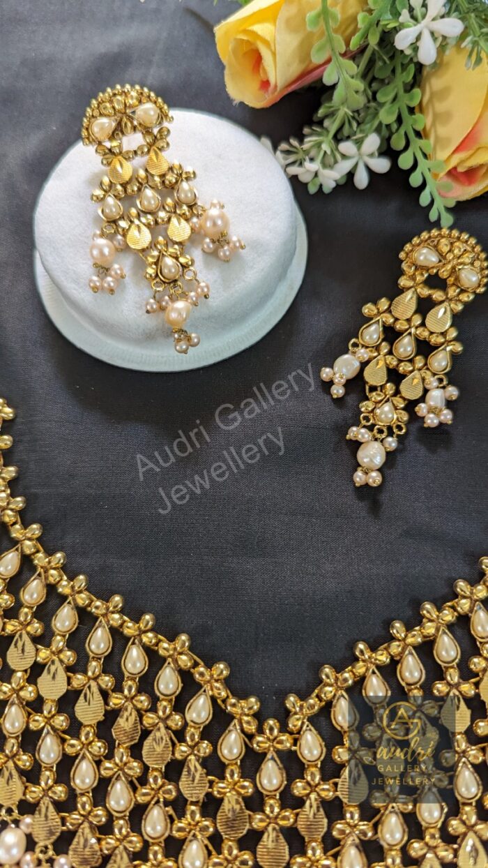 Gold-Plated Necklace with Real Pearl Drop and Earrings Jewellery Set