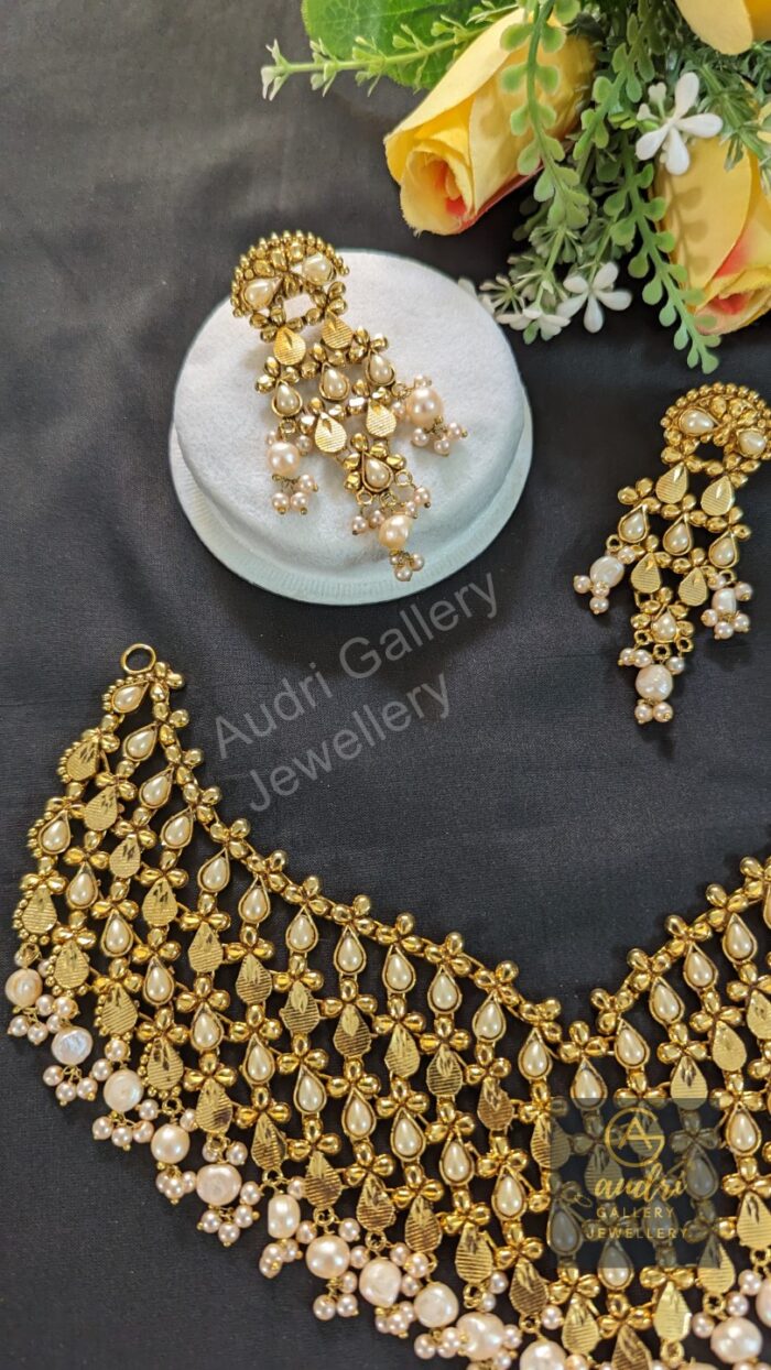 Gold-Plated Necklace with Real Pearl Drop and Earrings Jewellery Set