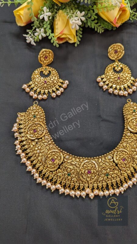 Gold-Plated Necklace with Pearl Drop and Earrings Jewellery Set