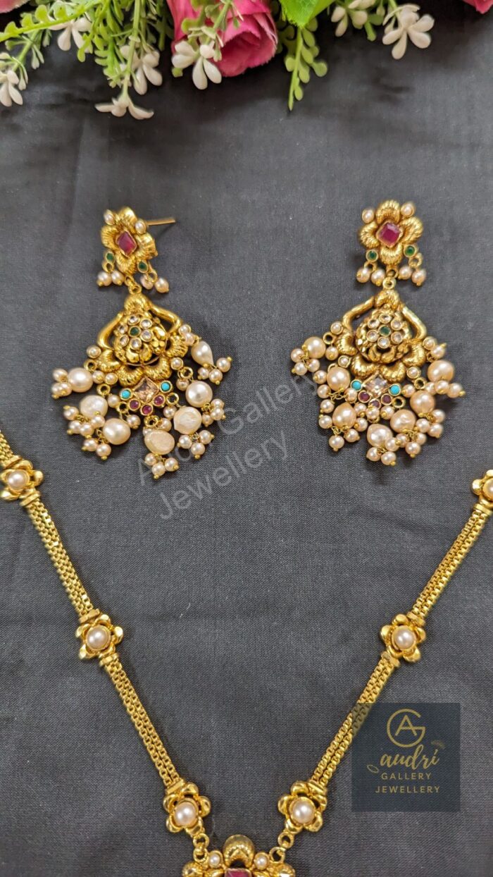 Short Sita with Real Pearl Dops and Earrings Jewellery Set