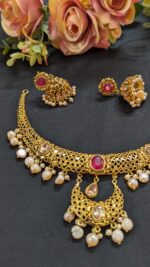 Gold-Plated Hasuli Necklece with Real Pearl Drops and Earrings