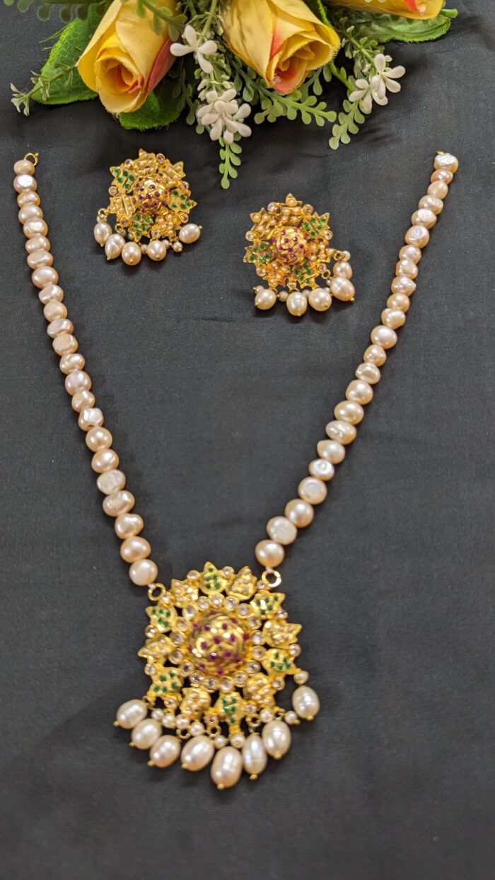 Real Pearl Katai Short Sita Drops with Earrings