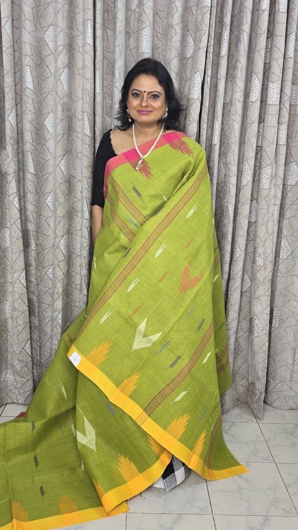 Parrot Green Body with Ganga Jamuna Par Monipuri Saree with Running Blouse Piece