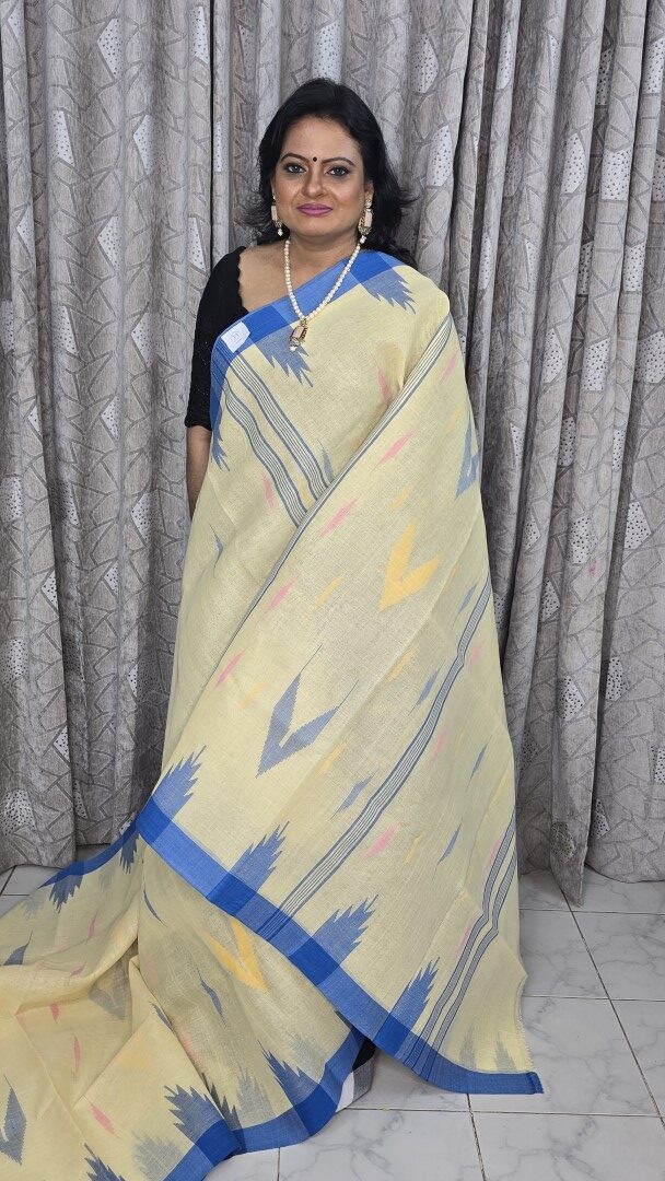 Offwhite Body with Blue Par Monipuri Saree with Running Blouse Piece